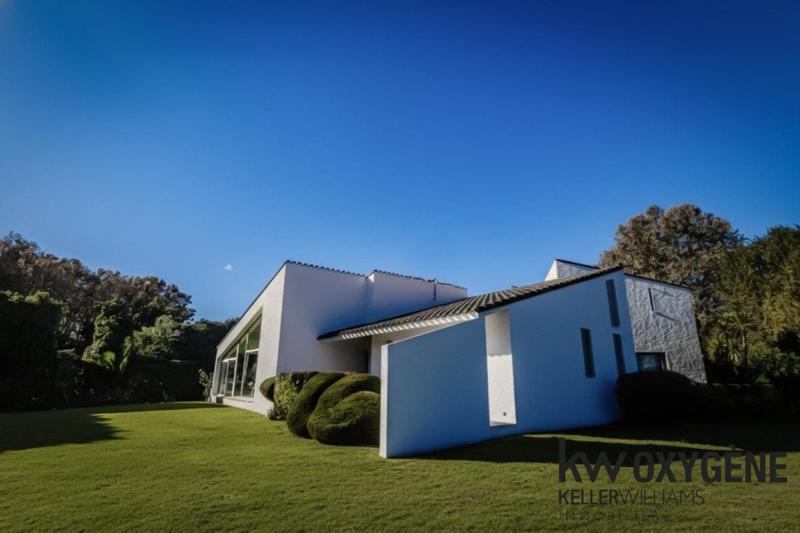 Maison d'architecte - 250 m² - 6 pièces