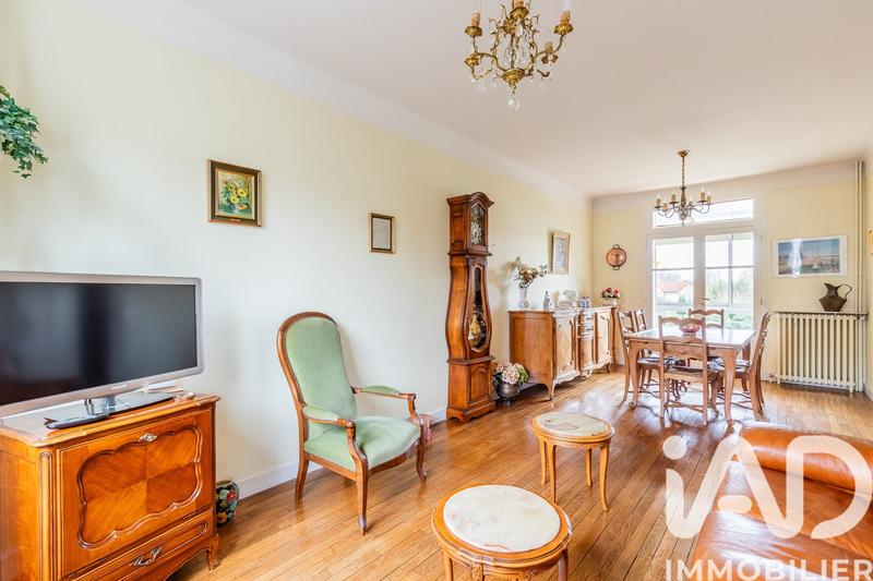Maison - 93 m² - 5 pièces