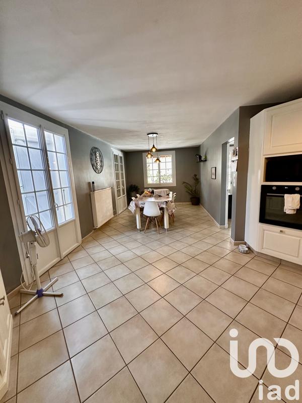 Maison de campagne - 300 m² - 9 pièces