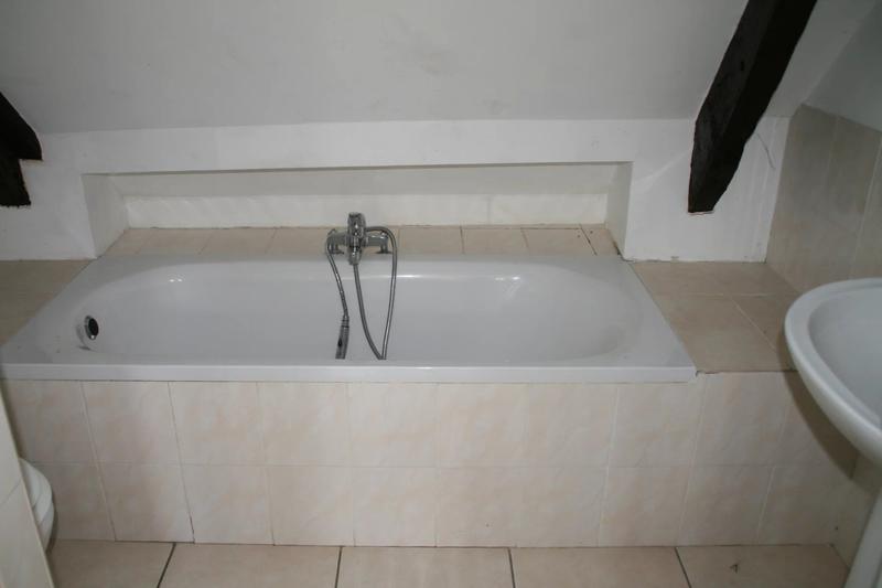 Maison - 540 m² - 3 pièces