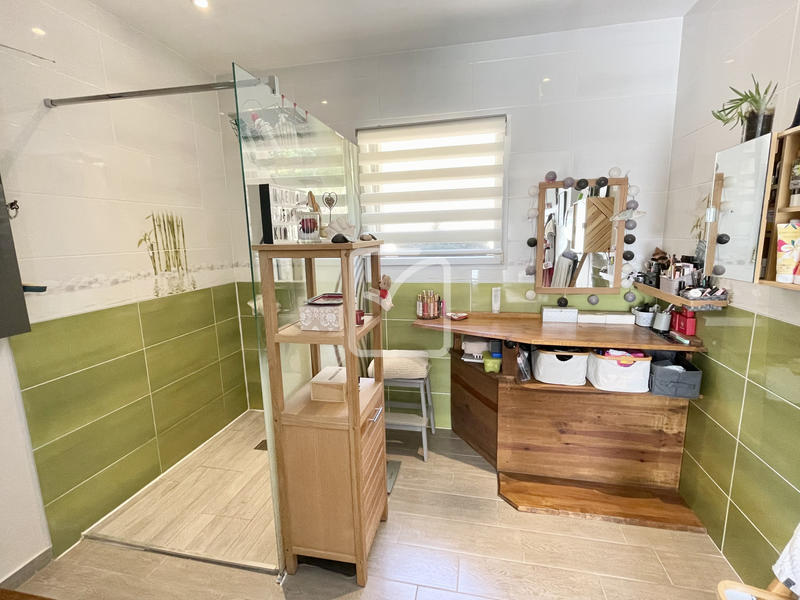 Maison - 165 m² - 4 pièces