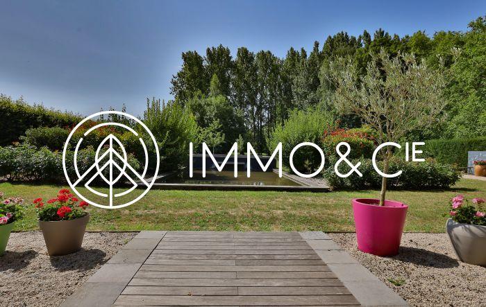 Maison - 222 m² - 6 pièces