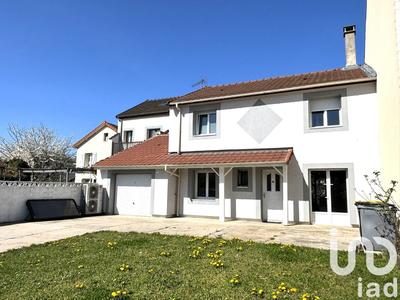 Maison - 122 m² - 7 pièces