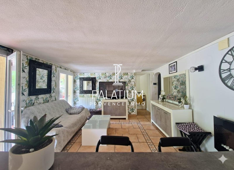 Maison - 200 m² - 11 pièces