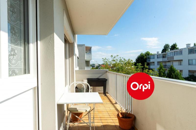 Appartement - 82 m² - 4 pièces