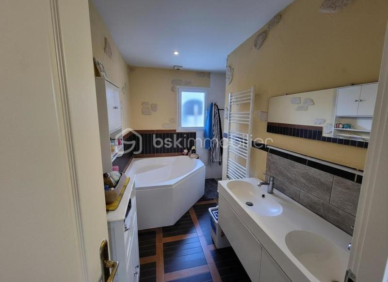 Maison de ville - 142 m² - 6 pièces