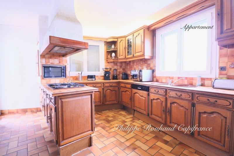 Maison - 420 m² - 17 pièces