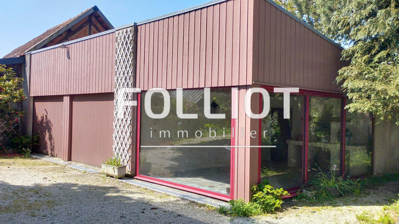 Maison - 204 m² - 7 pièces