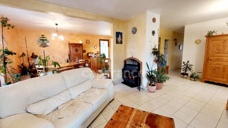 Maison - 151 m² - 6 pièces