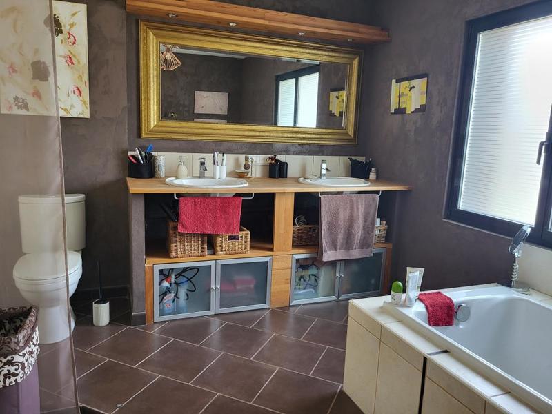Maison - 139 m² - 4 pièces