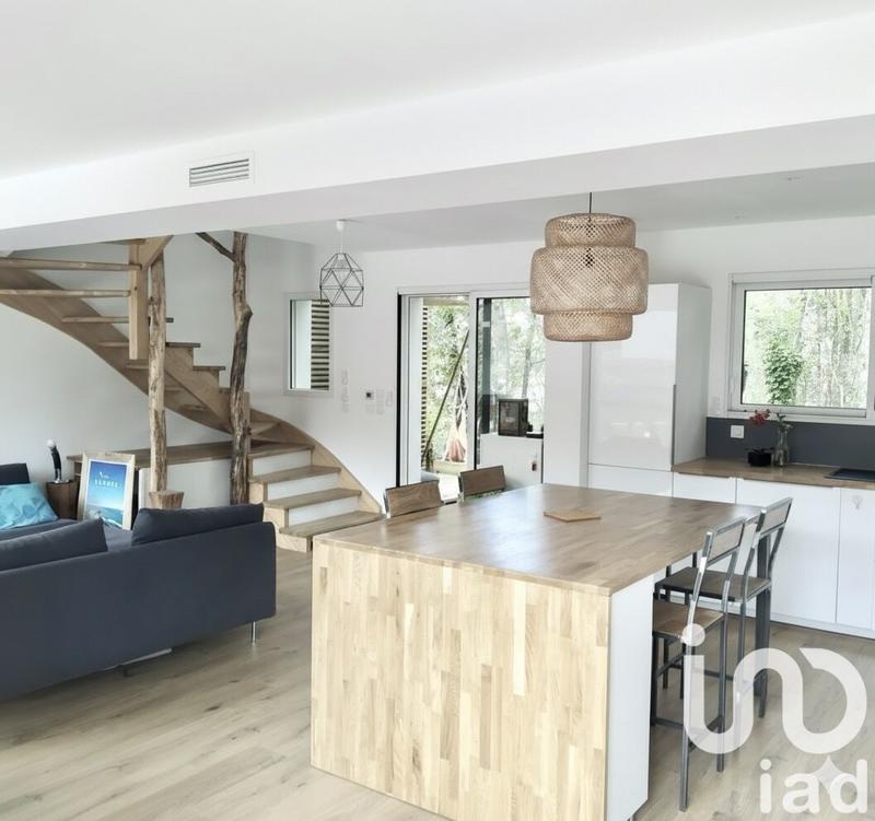 Maison - 128 m² - 6 pièces