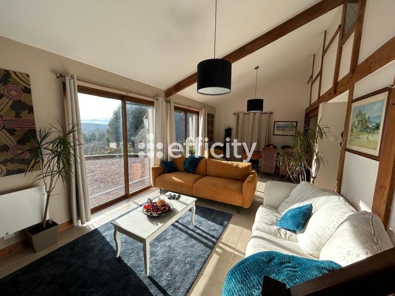 Maison - 290 m² - 11 pièces