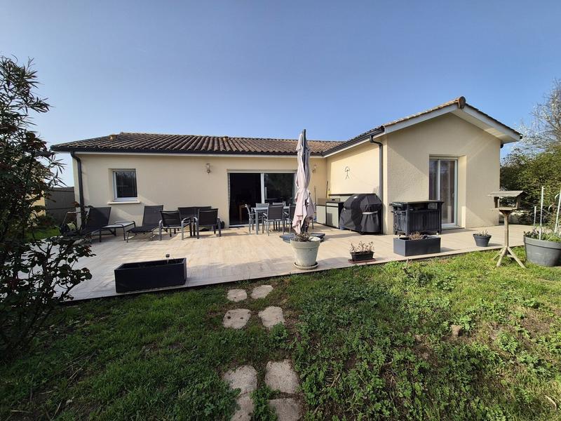 Maison - 110 m² - 4 pièces