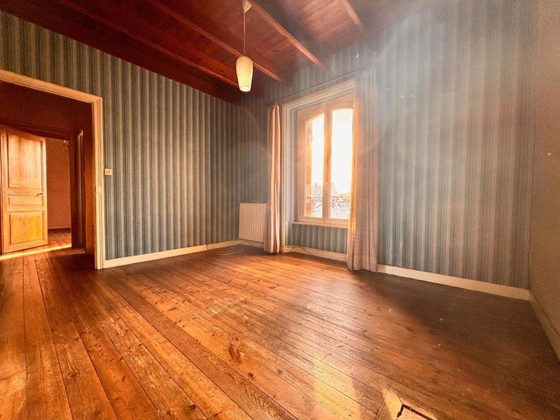 Maison - 94 m² - 4 pièces