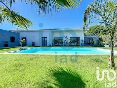 Maison de maîtres - 211 m² - 9 pièces