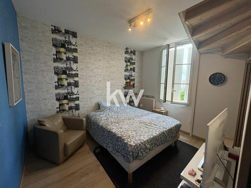 Appartement - 100 m² - 5 pièces