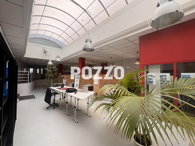 Local commercial - 367 m²