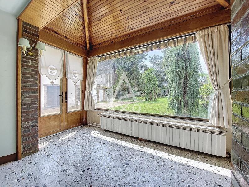 Maison de ville - 210 m² - 9 pièces