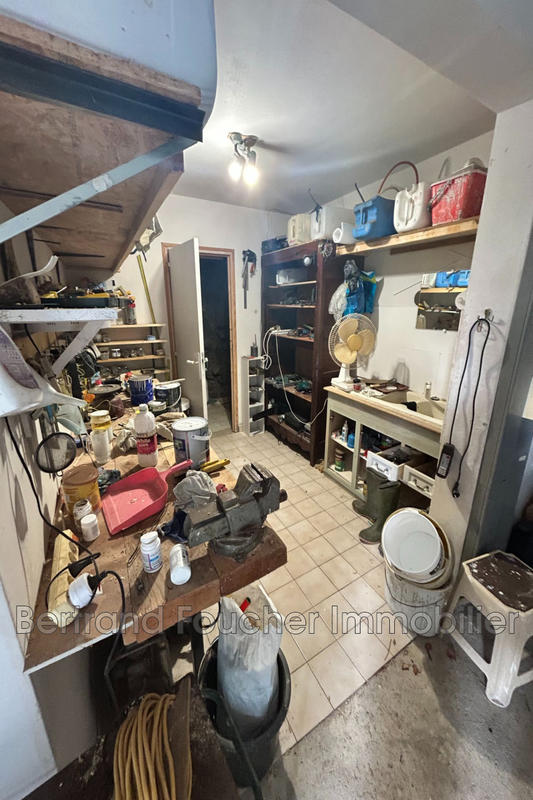 Maison - 1 413 m² - 5 pièces