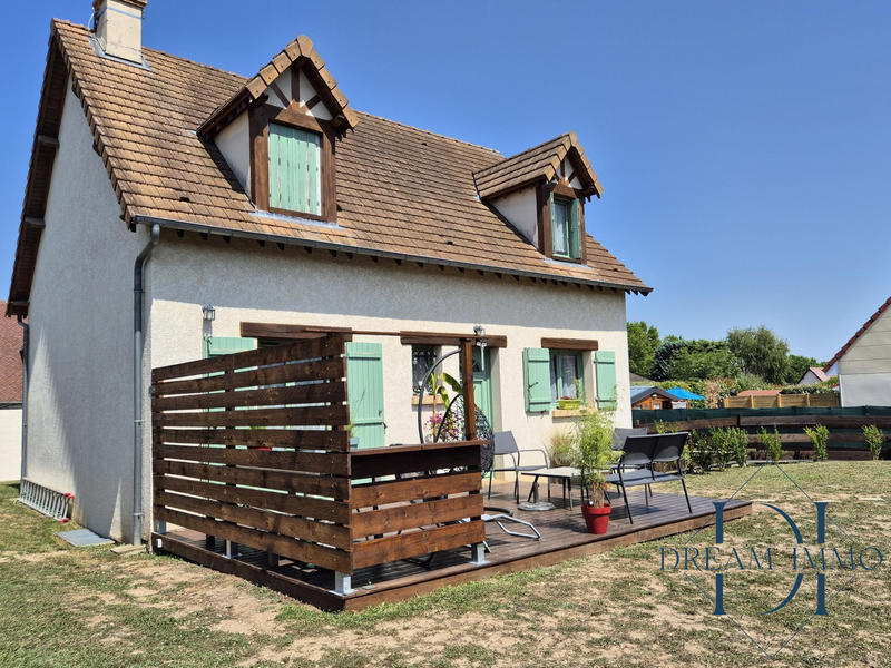 Maison - 92 m² - 5 pièces