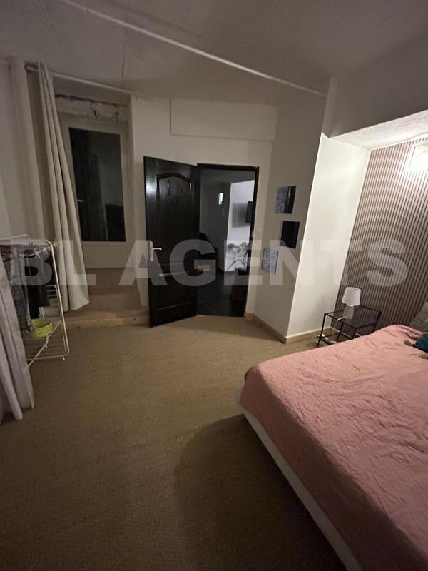 Appartement - 100 m² - 2 pièces