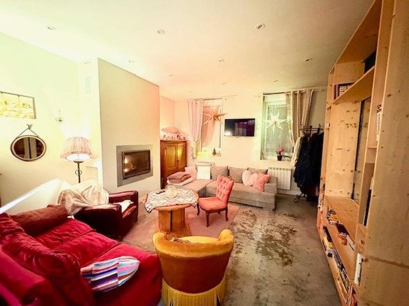 Maison - 186 m² - 7 pièces