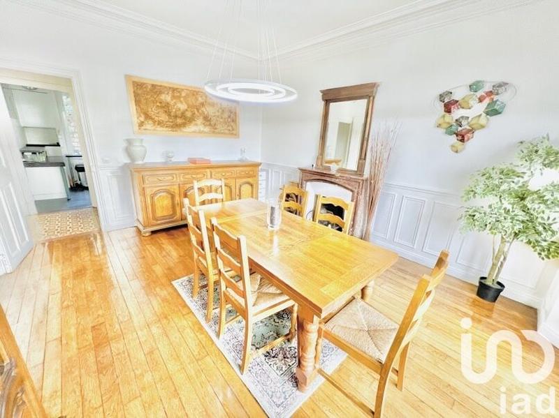 Maison de maîtres - 250 m² - 9 pièces