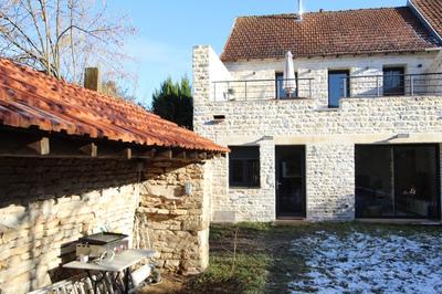 Maison en pierre - 110 m² - 6 pièces