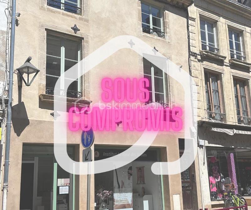 Immeuble - 170 m² - 8 pièces