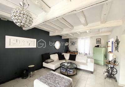 Maison - 180 m² - 6 pièces