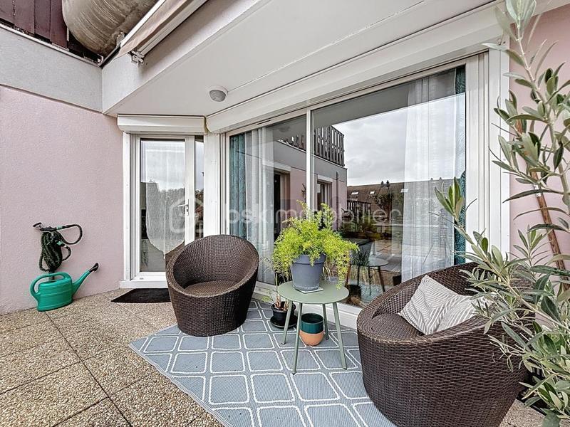 Appartement - 102 m² - 5 pièces