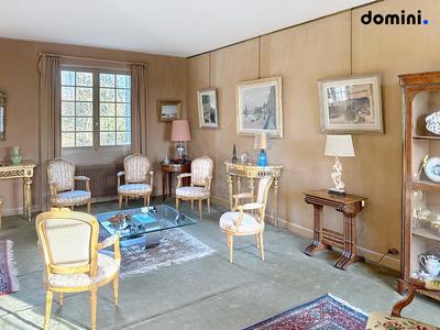 Maison ancienne - 264 m² - 11 pièces