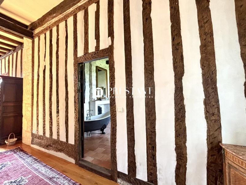 Maison de domaine - 800 m² - 14 pièces