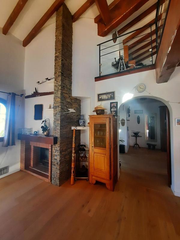 Villa - 211 m² - 7 pièces