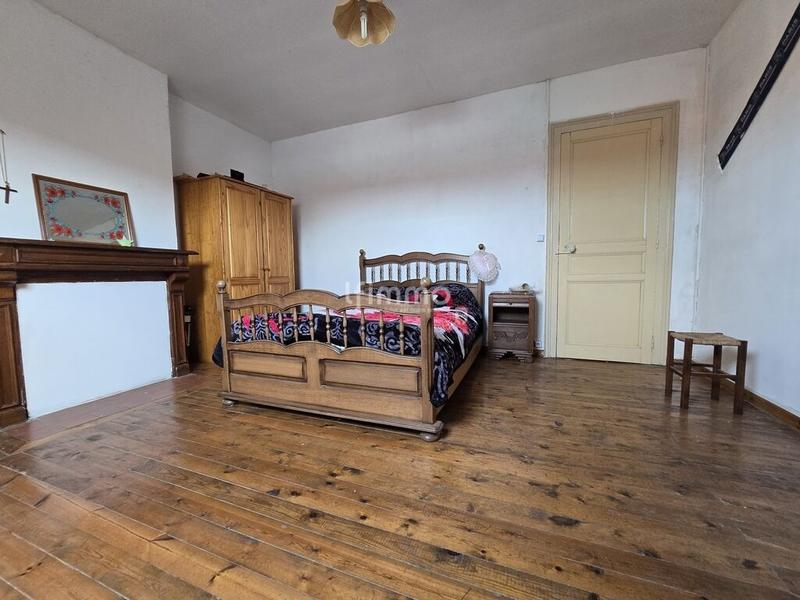 Maison - 221 m² - 12 pièces