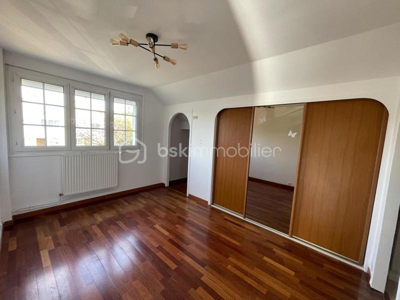 Pavillon - 124 m² - 5 pièces