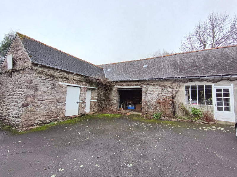 Maison - 180 m² - 8 pièces