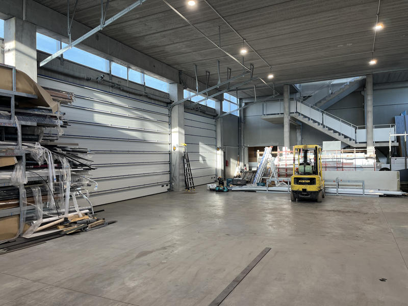 Local commercial - 1 500 m²