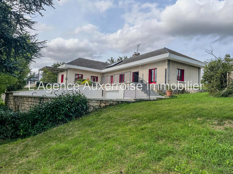 Maison - 218 m² - 6 pièces