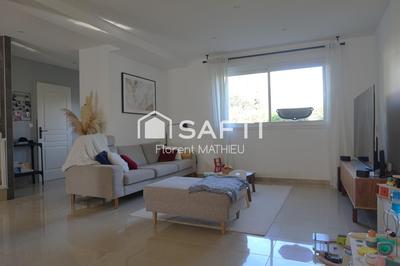 Maison - 95 m² - 5 pièces