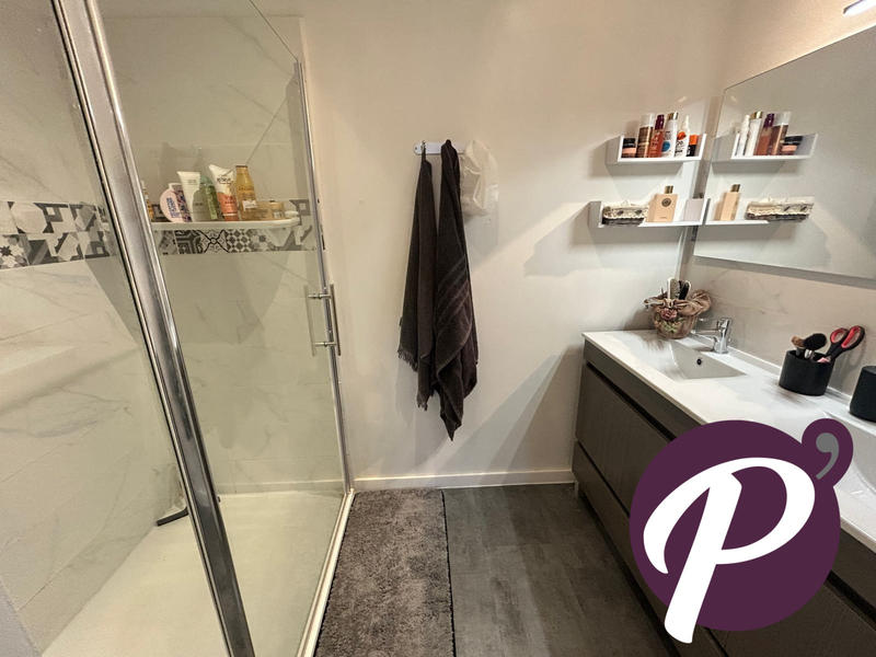 Maison - 400 m² - 10 pièces