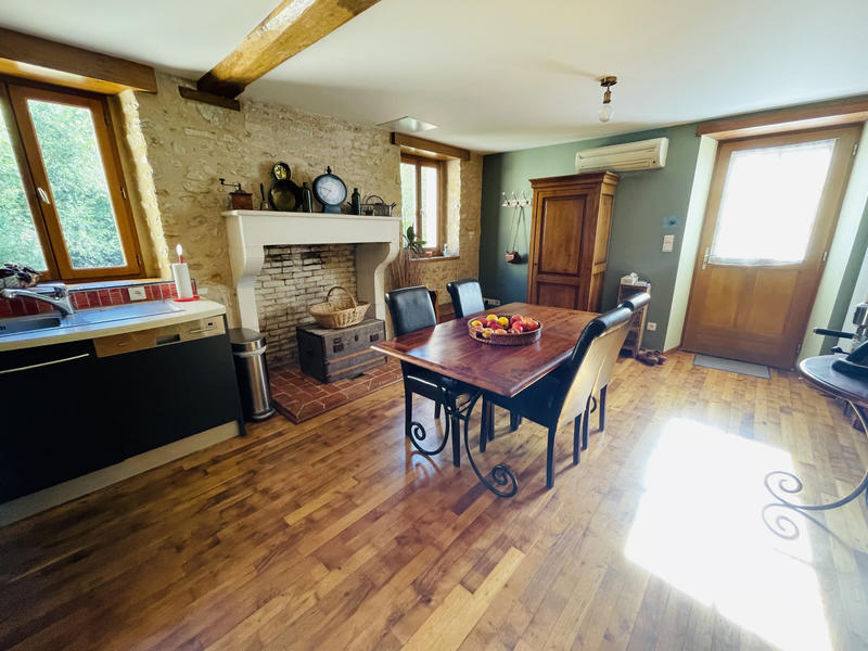 Maison - 223 m² - 7 pièces