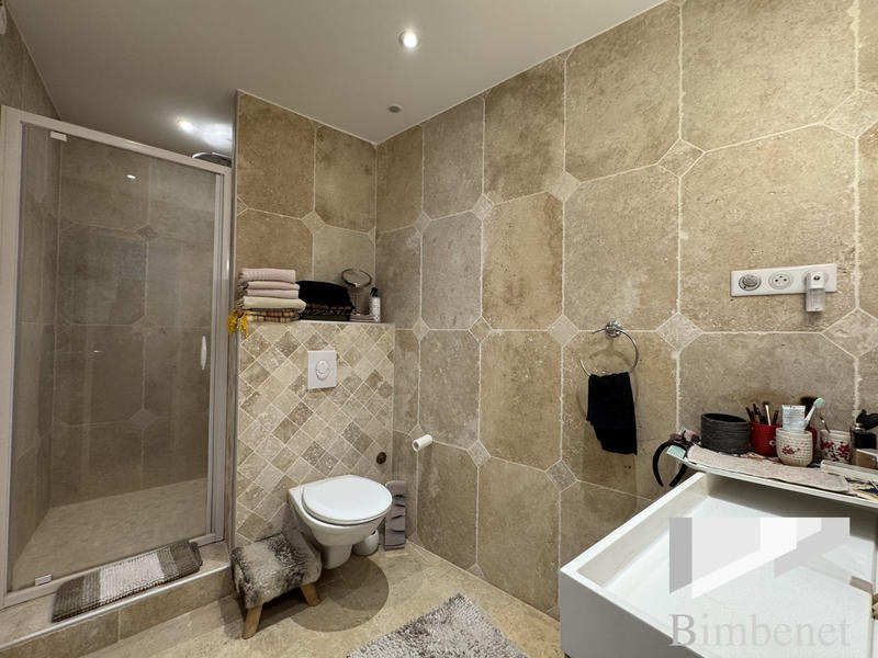 Appartement - 110 m² - 5 pièces