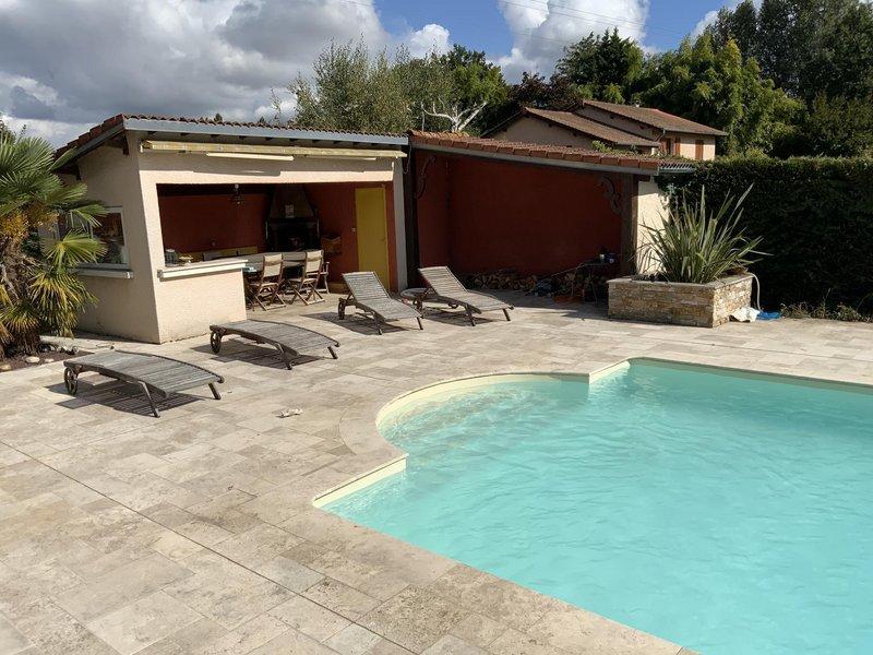 Maison - 225 m² - 7 pièces