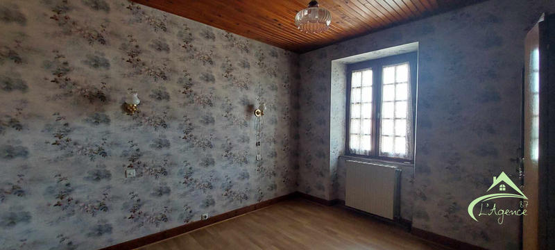 Maison - 104 m² - 6 pièces