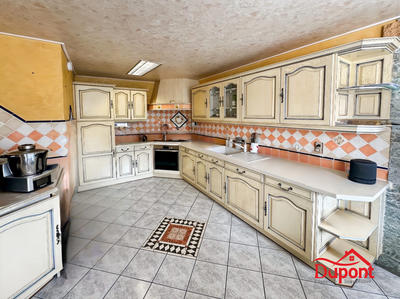 Maison - 155 m² - 8 pièces