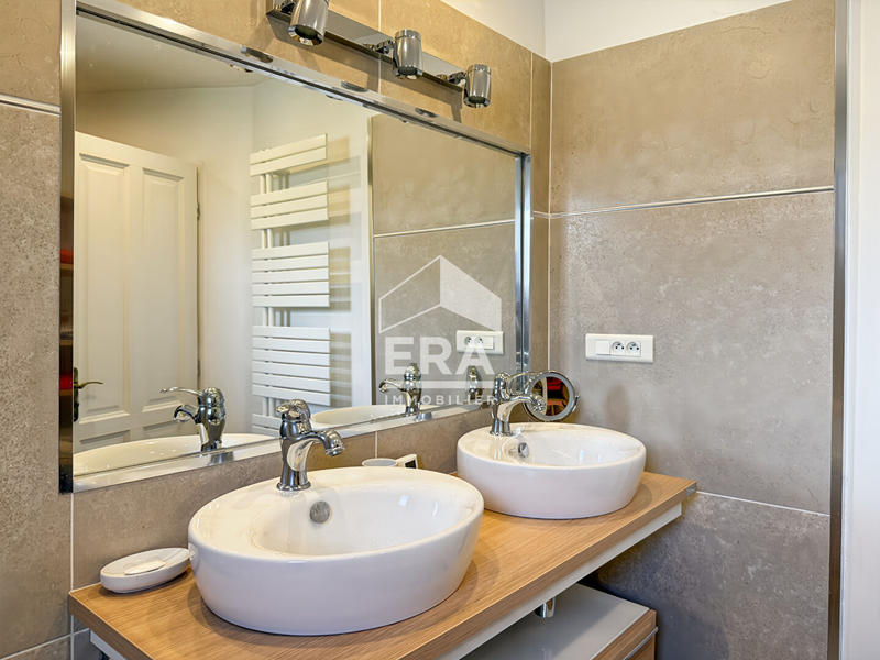 Maison - 145 m² - 6 pièces