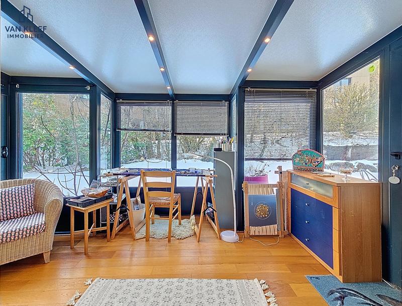 Maison traditionnelle - 180 m² - 7 pièces