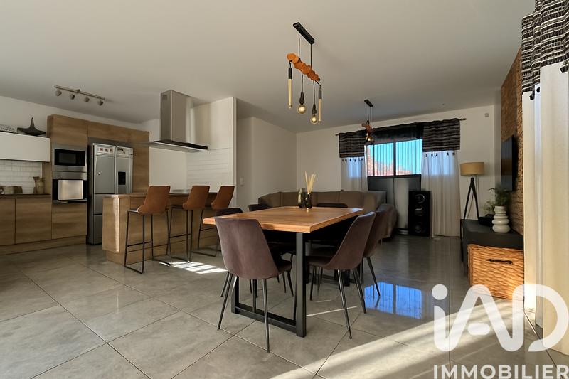 Maison - 122 m² - 5 pièces