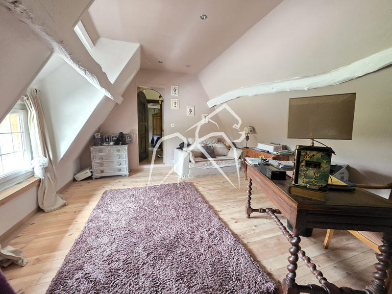 Maison - 148 m² - 8 pièces